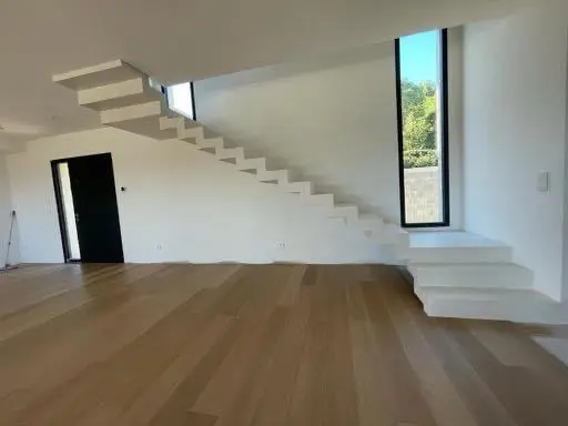 Finition sol mur et escalier contemporain var 