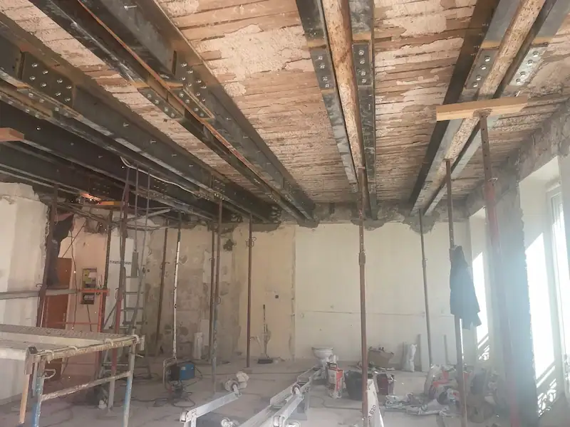 renforcement structurelle des planchers de l'appartement de l'immeuble