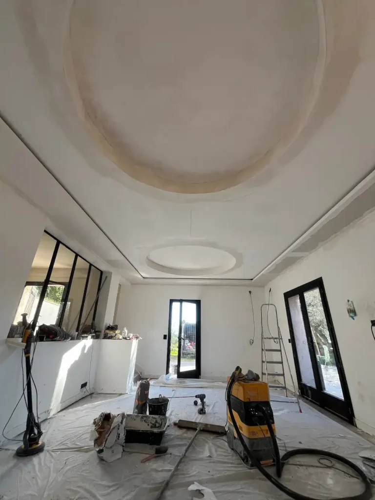 Rénovation second oeuvre salon callian var 